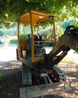 miniescavatore  volvo ec 20b