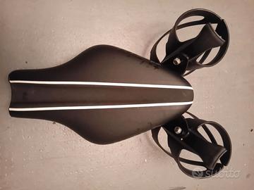 Sella Fizik con portaborracce