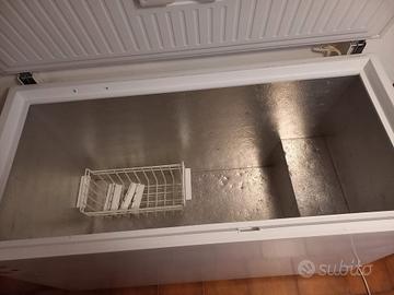 congelatore a pozzetto electrolux 400L