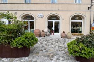 4 LOCALI A VERUCCHIO