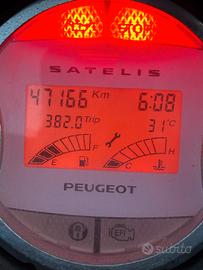 Peugeot satelis 250