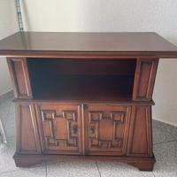 Mobiletto in legno per salotto o tv