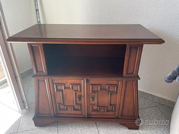Mobiletto in legno per salotto o tv