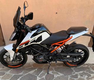 “KTM Duke 125 2018”