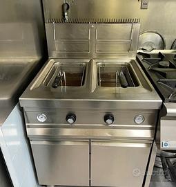 friggitrici cucine  cuocipasta  frytop  stoviglie 