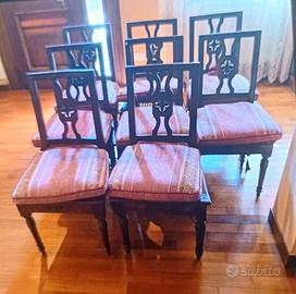 8 Sedie
е paglia
antiche in legno di Vienna