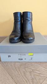 Tronchetto nero in pelle The Flexx, n. 36