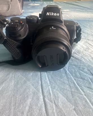 Nikon Z5 + obb nikon 40 f2