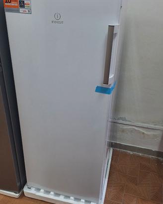 Svendita Congelatore Indesit