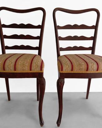 Coppia di sedie vintage in legno stile classico