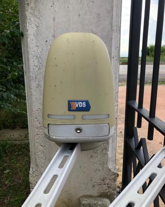 motoriduttori per cancelli e portoni VDS