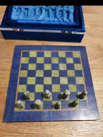 Scacchiera in alabastro