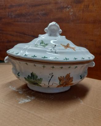 zuppiera in ceramica 