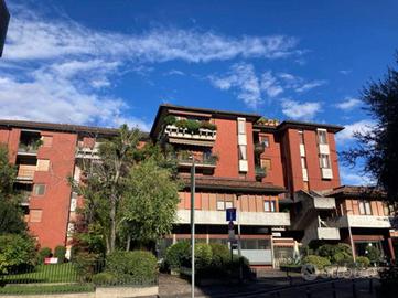 Appartamento di 211 m² con 5 locali e box auto a B