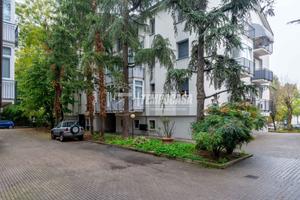 BOX AUTO IN ZONA TRIBUNALE\SANTA CROCE