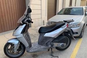 Scooter Aprilia Sportcity 250