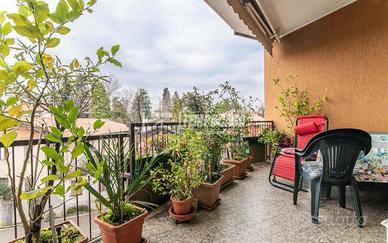 LURATE CACCIVIO - QUADRILOCALE CON TERRAZZO, BOX E