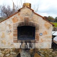 Forno a legna in pietra