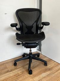 Herman Miller Aeron full-optional con posture-fit