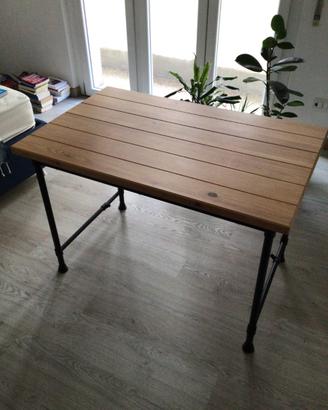 Tavolo in legno