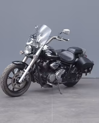 YAMAHA XVS 950A Midnight Star