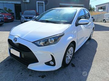 TOYOTA Yaris 1.5 Hybrid 5 porte Lounge