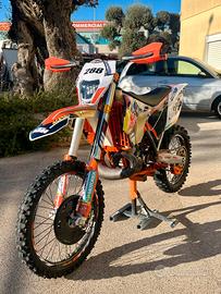 Ktm Exc 300 Six Days targata da vetrina 2015