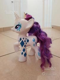 My Little Pony - Rarity che si illumina
