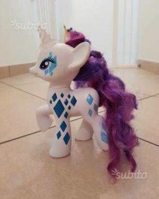 My Little Pony - Rarity che si illumina