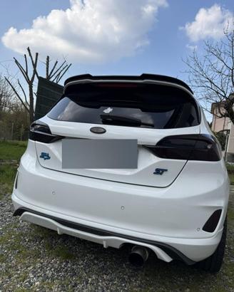 ford fiesta st line