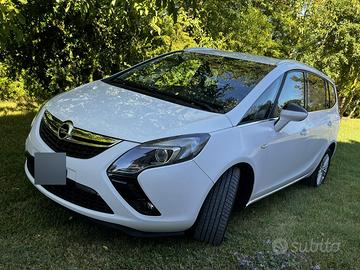 Opel Zafira Tourer a metano