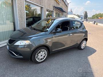 Lancia Ypsilon 1.2 69 CV 5 porte GPL Ecochic Gold
