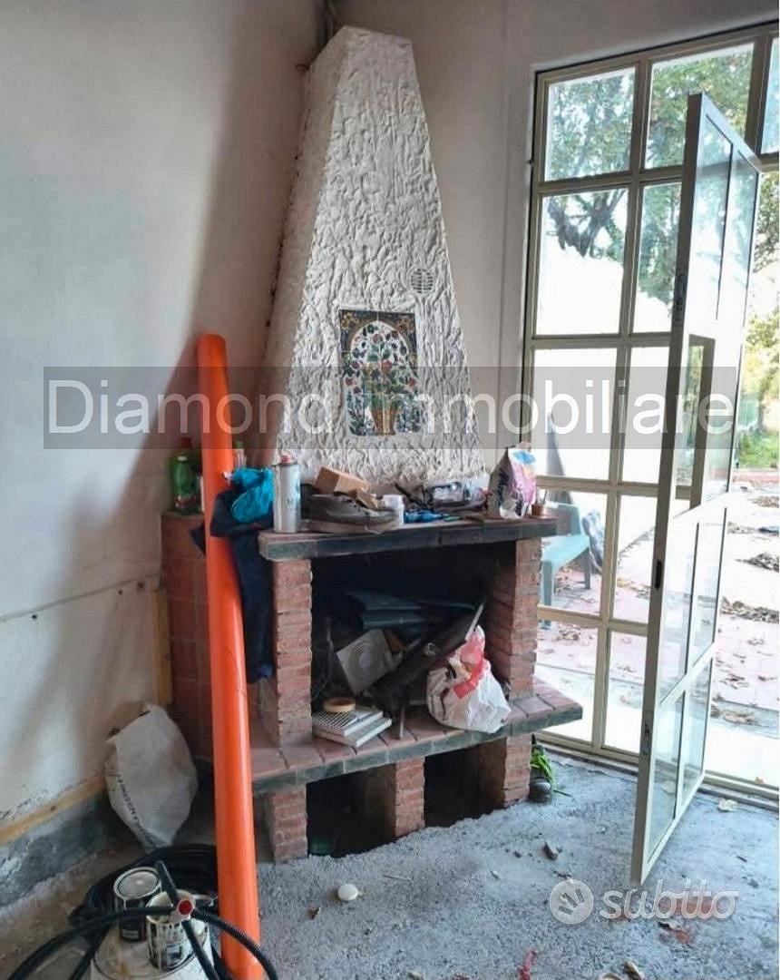 Casa semindipendente con terreno a Zafferana Etnea - Vista 5