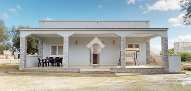 VILLA SINGOLA A FRANCAVILLA FONTANA