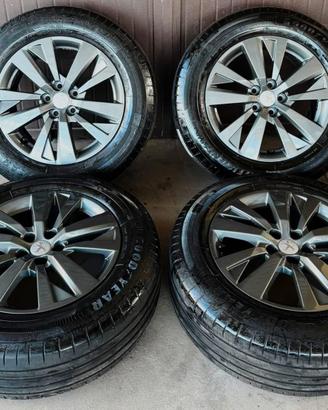 set 4 cerchi 17 gommati Peugeot 3008 5008