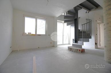 5 LOCALI A BRANDIZZO