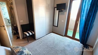 Pomezia bilocale arredato con balcone
