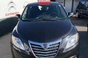 Lancia Ypsilon 1.2 69 CV 5 porte S&S Gold