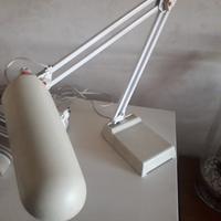 Lampada da scrivania 
