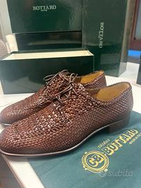 scarpe con cuoio di bisonte lavorate a mano