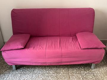 Divano Letto Matrimoniale fucsia ottimecondizioni