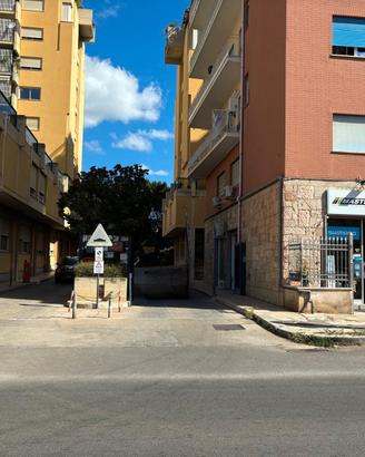 Posto auto coperto Via Imperatore Federico