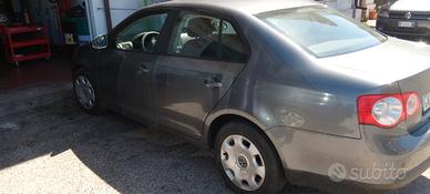 VOLKSWAGEN Jetta - 2006