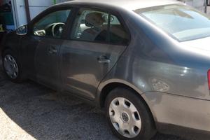 VOLKSWAGEN Jetta - 2006
