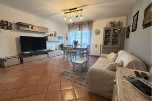 Mirano, primo piano con terrazzo abitabile; 3 came