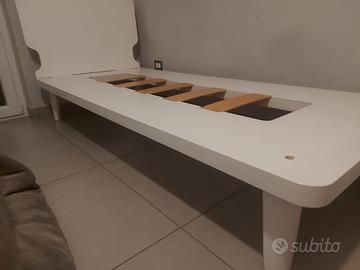 letto singolo con struttura in bianco laccato