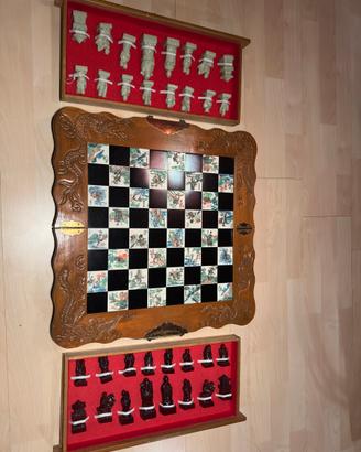 Scacchiera vintage intagliata