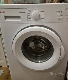 Lavatrice e televisore