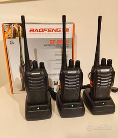 Set 3 walkie talkie Baofeng con 3 caricatori
