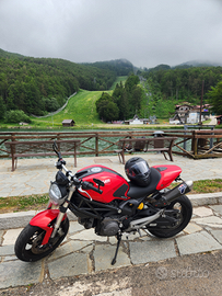 Ducati Monster 696+ 2010